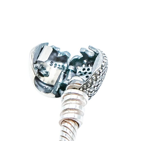 PANDORA Moments Sparkling Sterling Silver Charm Bracelet With Heart Pave Clasp - Picture 4 of 4